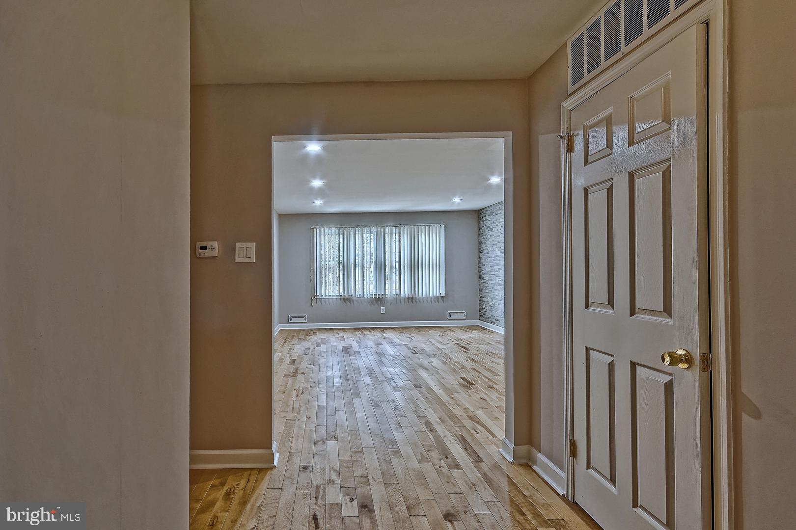 132 Pine Valley Road Cherry Hill, NJ 08034 - Photo 4 of 23 Gallery Image 4
