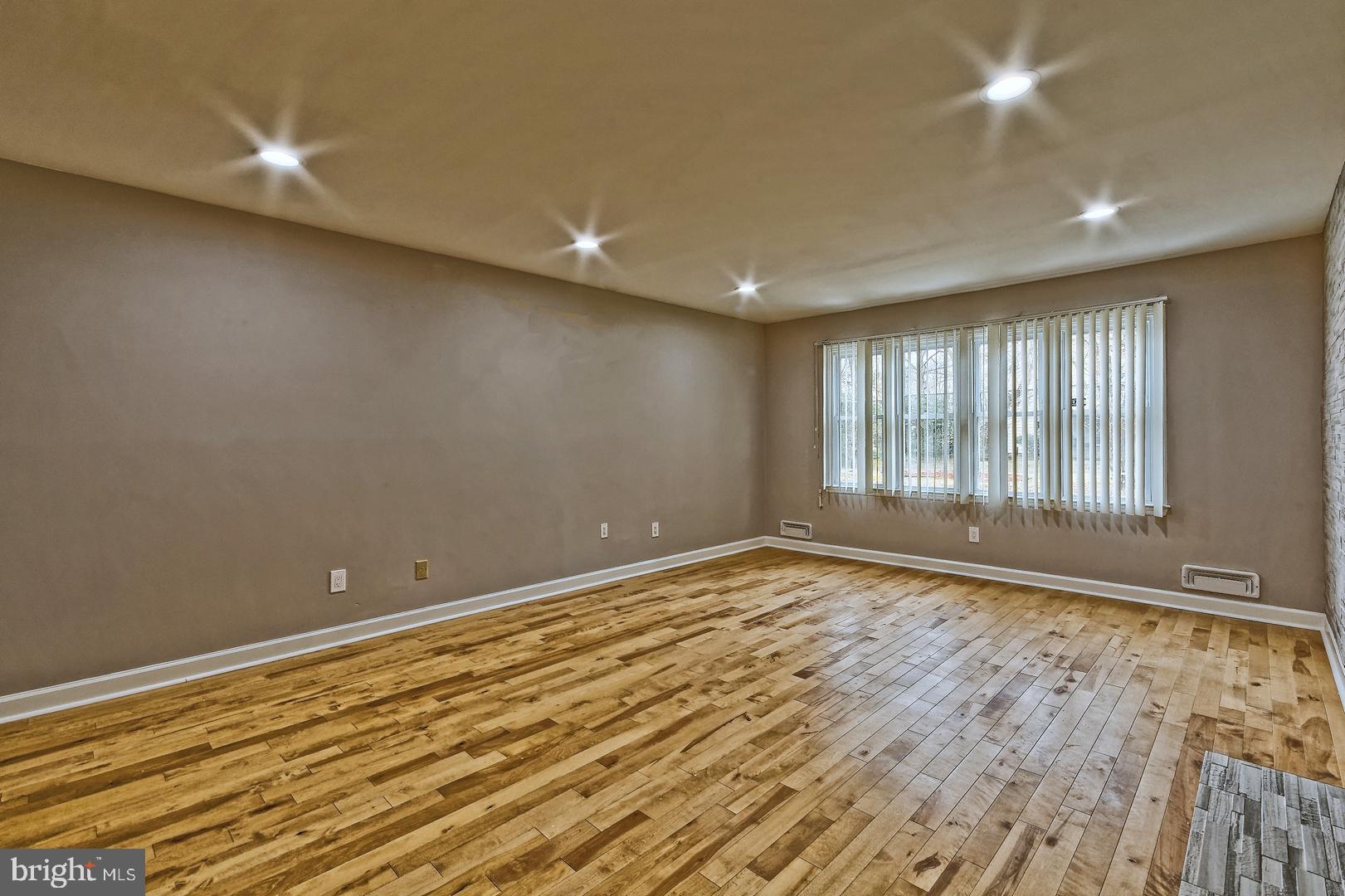 132 Pine Valley Road Cherry Hill, NJ 08034 - Photo 6 of 23 Gallery Image 6