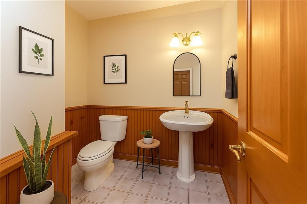 1118 Sandstone Road Greensburg, PA 15601 - Photo 21 of 50 VIRTUALLY STAGED POWDER ROOM