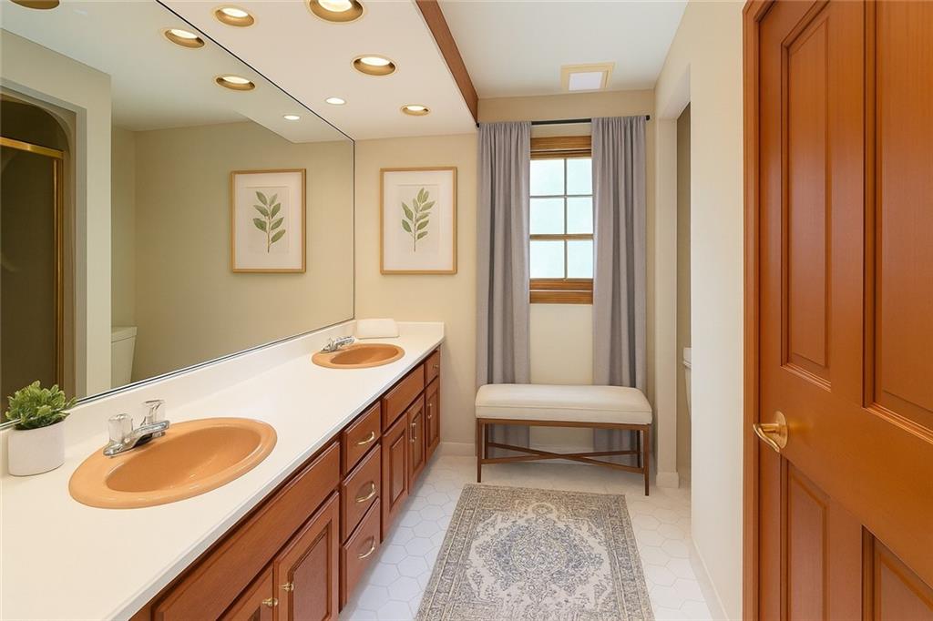 1118 Sandstone Road Greensburg, PA 15601 - Photo 35 of 50 STAGED UPSTAIRS BATHROOM