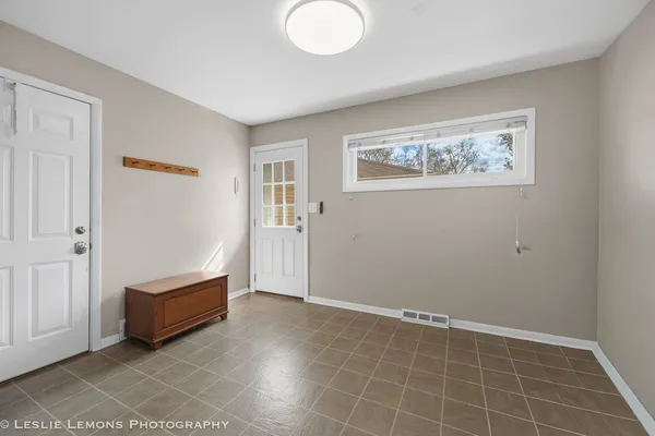 $415,000 | 3S328 Juniper Lane, Glen Ellyn, IL 60137