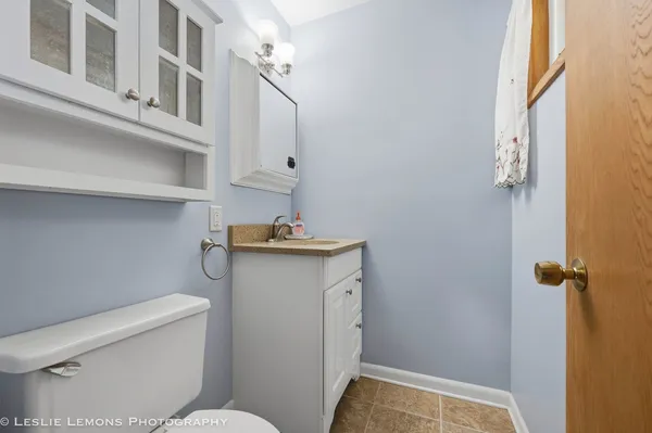 $415,000 | 3S328 Juniper Lane, Glen Ellyn, IL 60137