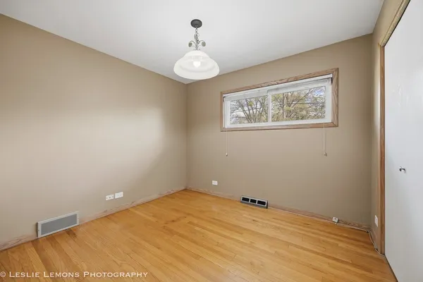 $415,000 | 3S328 Juniper Lane, Glen Ellyn, IL 60137