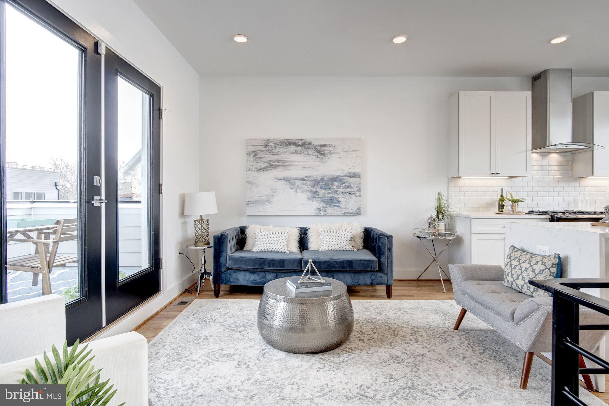 609 Gresham Place Northwest, Unit 2 Washington, DC 20001 - Photo 2 of 20 Living room