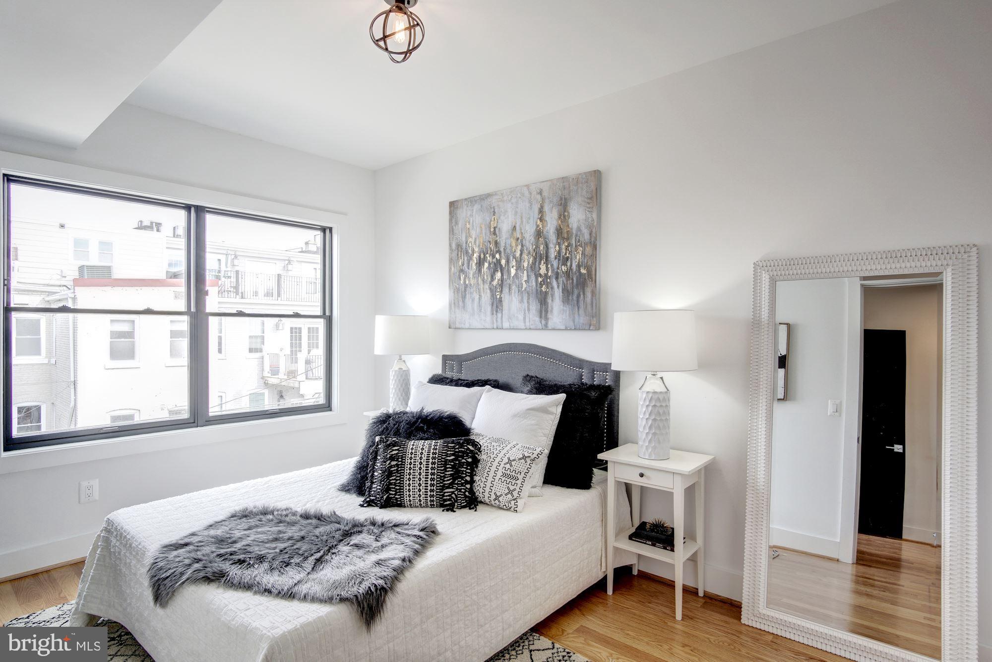 609 Gresham Place Northwest, Unit 2 Washington, DC 20001 - Photo 8 of 20 Owner's bedroom