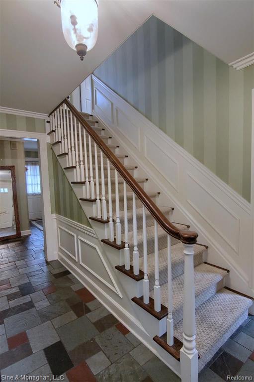 422 Moran Road Grosse Pointe Farms, MI 48236 - Photo 4 of 33