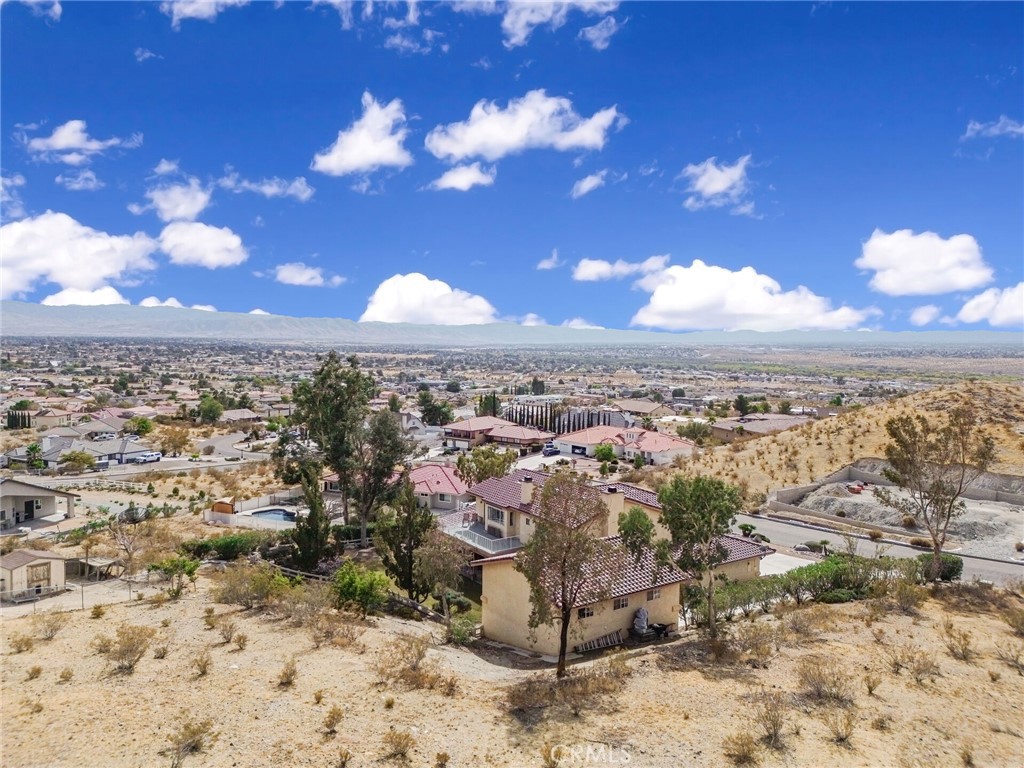 18032 Ohna Road Apple Valley, CA 92307 - Photo 54 of 65 a view of a city