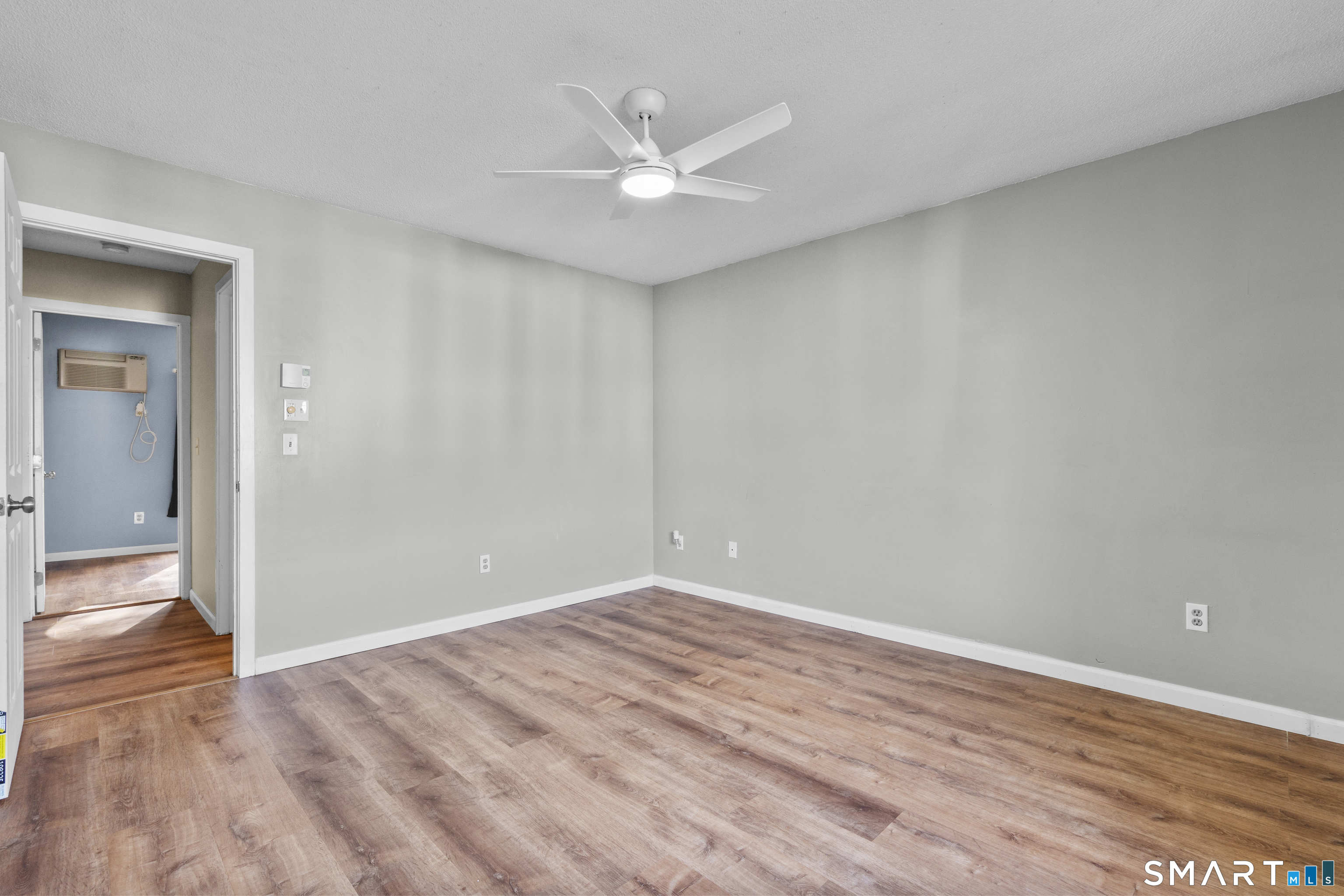 585 Park Road, Unit 73 Waterbury, CT 06708 - Photo 19 of 28