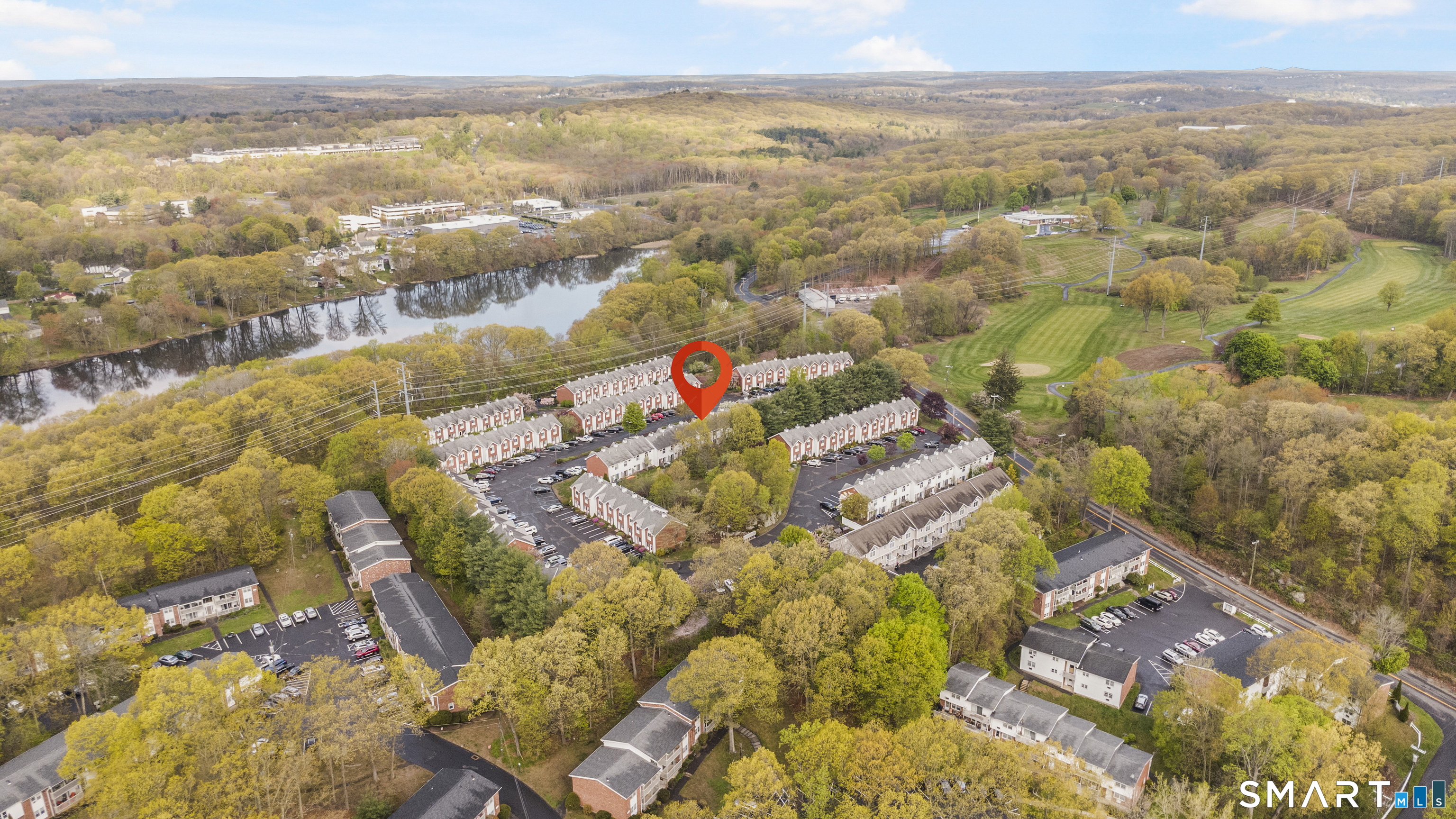585 Park Road, Unit 73 Waterbury, CT 06708 - Photo 2 of 28