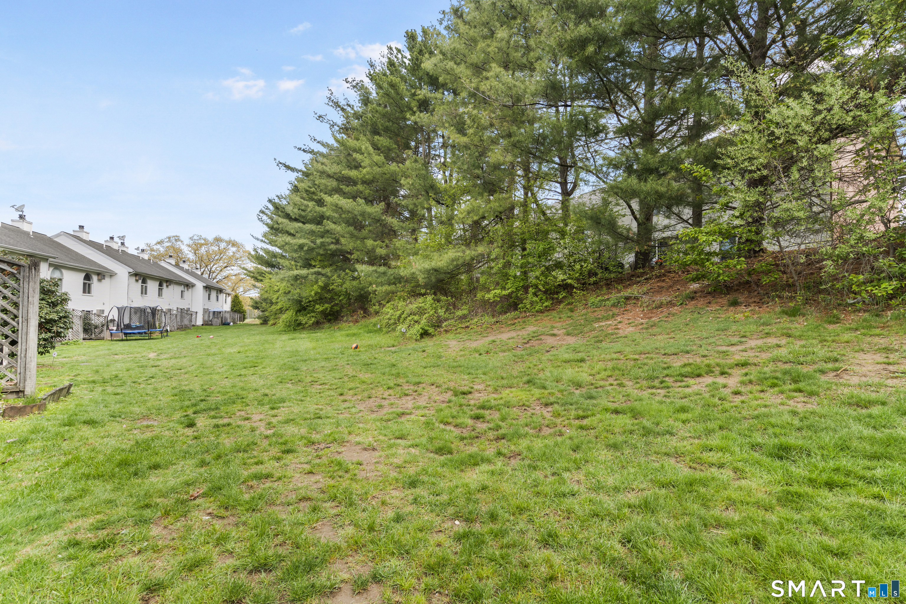 585 Park Road, Unit 73 Waterbury, CT 06708 - Photo 23 of 28
