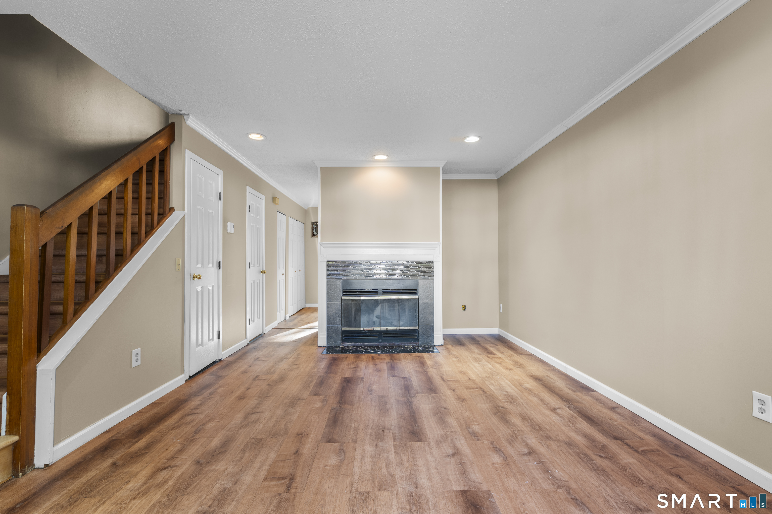 585 Park Road, Unit 73 Waterbury, CT 06708 - Photo 3 of 28