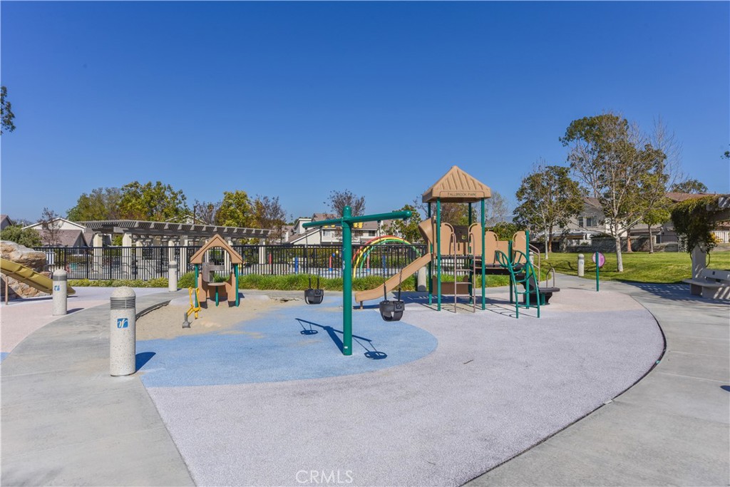 44 Fallbrook Irvine, CA 92604 - Photo 27 of 28