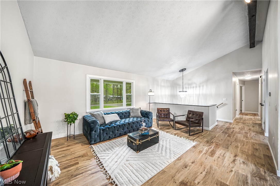 9564 Wolf Road Windham, OH 44288 - Photo 4 of 48