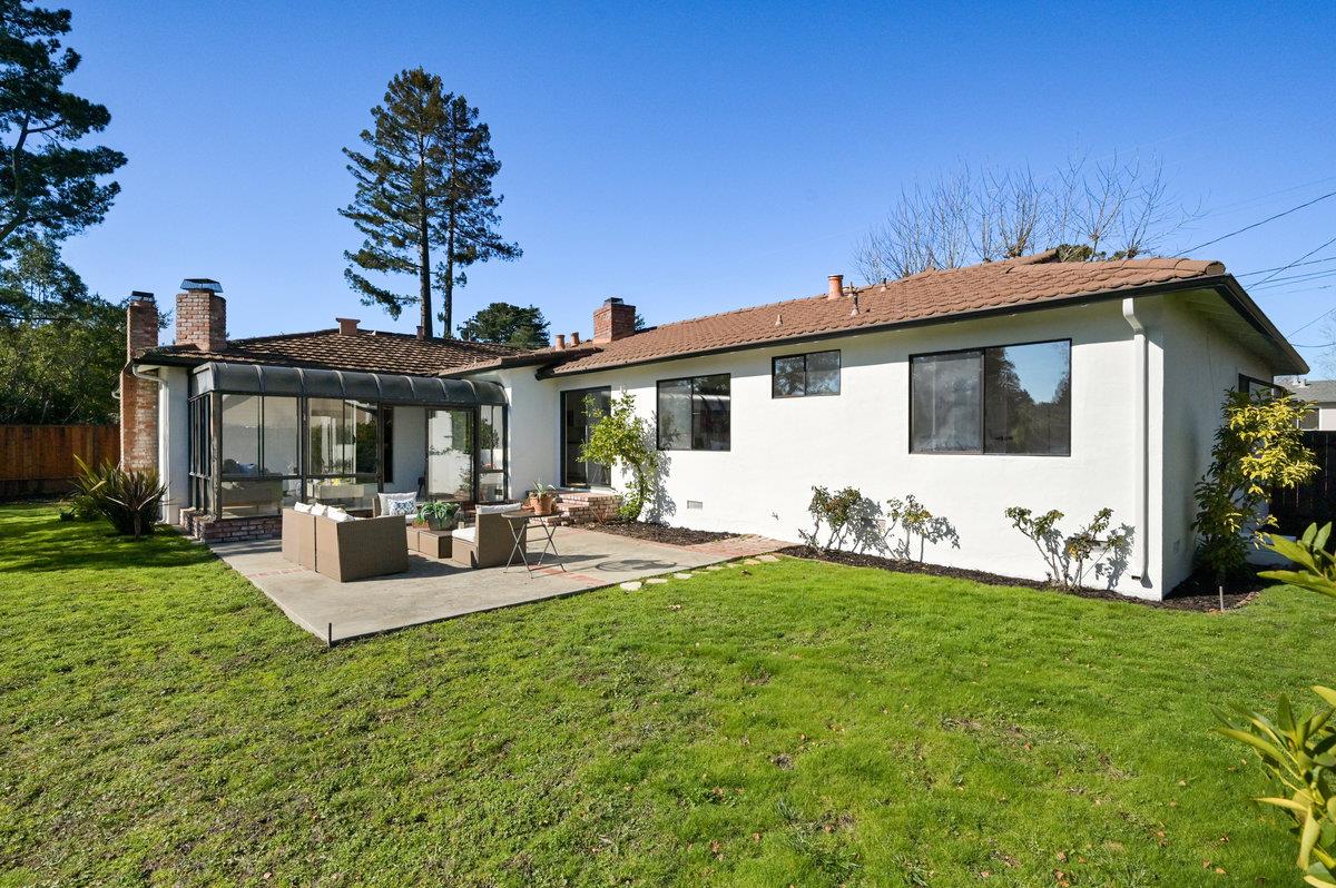 2135 Queens Lane San Mateo, CA 94402 - Photo 40 of 50 a front view of a house with garden
