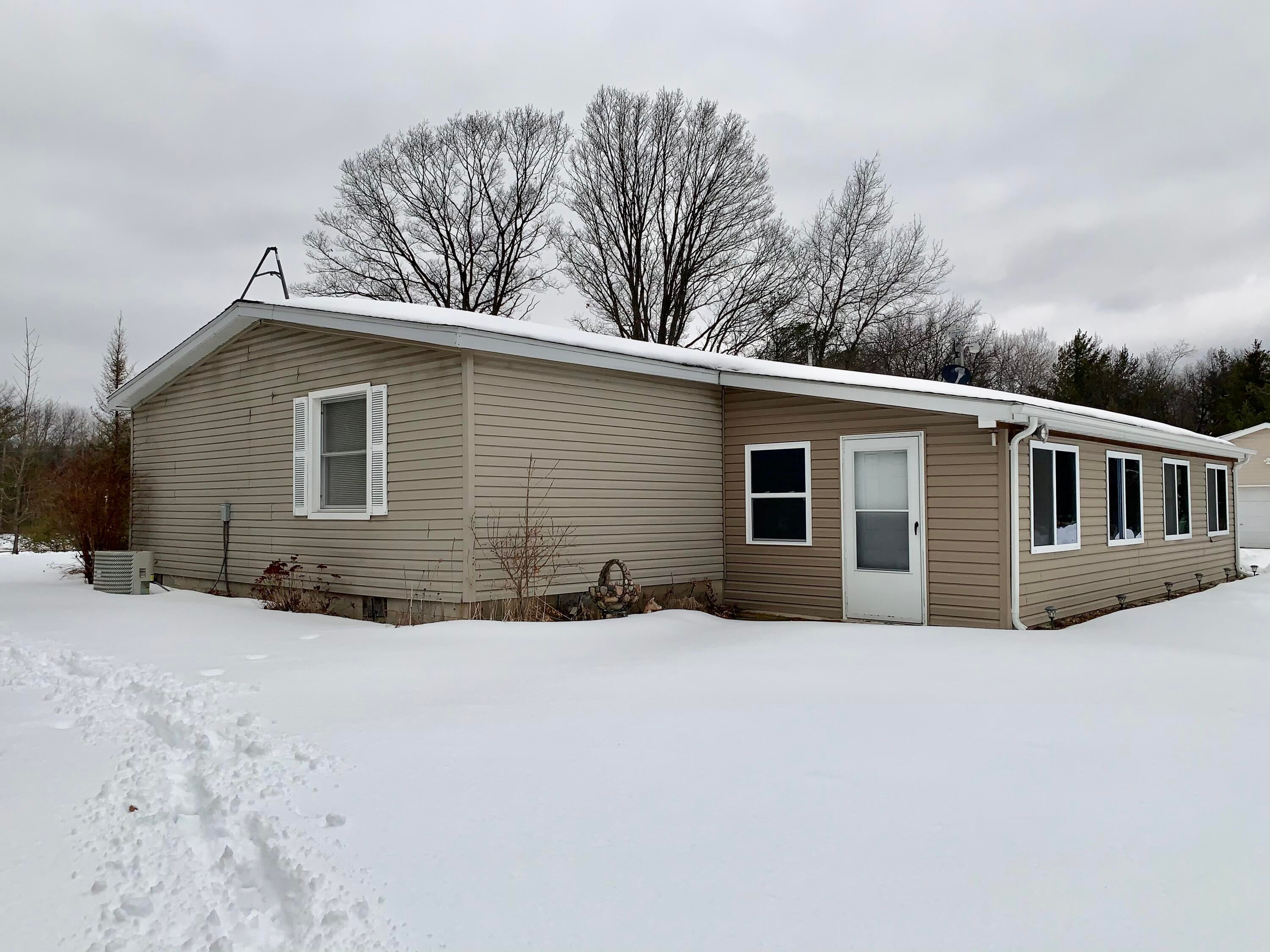 4428 North Abbe Road Comins, MI 48619 - Photo 36 of 39 Gallery Image 36