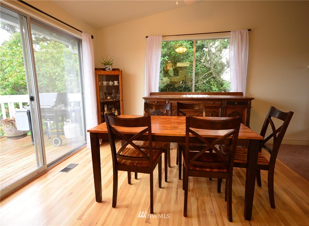 515 Cypress Road Bellingham, WA 98225 - Photo 3 of 20