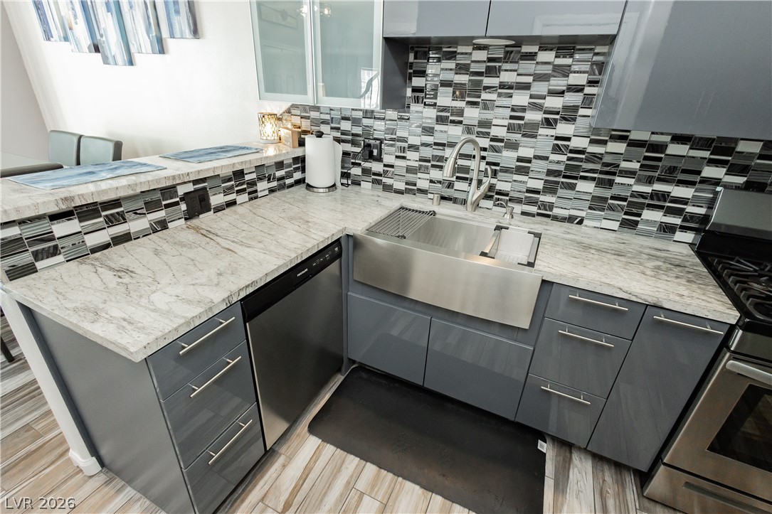 1635 Box Step Drive Henderson, NV 89014 - Photo 7 of 32