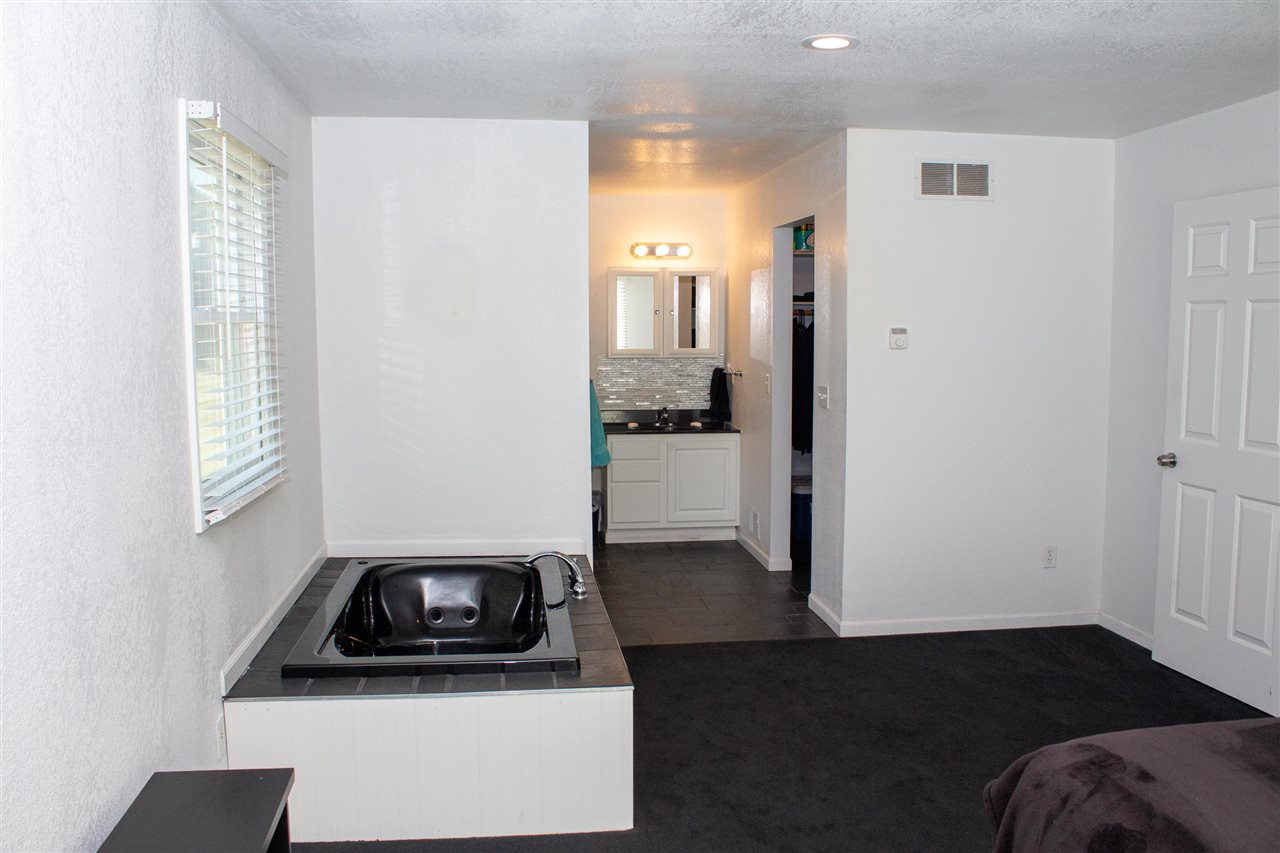 1270 South 37 Road Cadillac, MI 49601 - Photo 15 of 53 1888390-14.JPG
