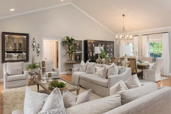 $869,900 | 42 Case Circle, Trenton, GA 30752