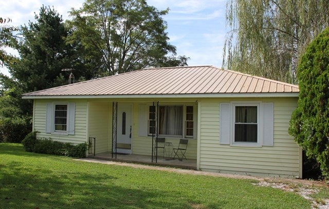 3196 Poplar Spring Road Glasgow, KY 42141 - Photo 1 of 19 Gallery Image 1