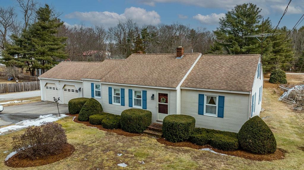 129 Blacksnake Road Seabrook, NH 03874 - Photo 3 of 33