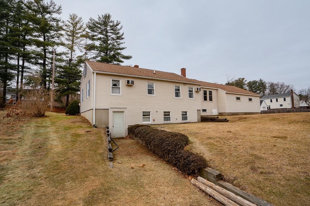 129 Blacksnake Road Seabrook, NH 03874 - Photo 7 of 33