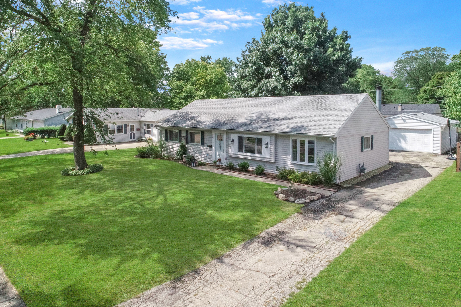 58 Springdale Road Montgomery, IL 60538 - Photo 2 of 28