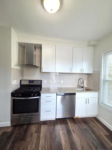 $2,800 | 438 Devon Street, Unit 2, Kearny, NJ 07032