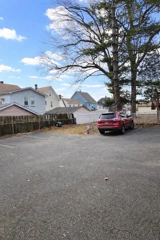 $2,800 | 438 Devon Street, Unit 2, Kearny, NJ 07032