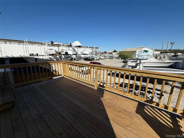 $3,000 | 505 South Main Street, Freeport, NY 11520