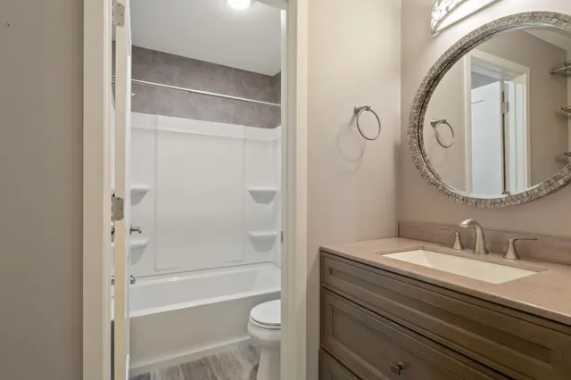 $189,900 | 35 Nathan Lane North, Unit 210, Plymouth, MN 55441