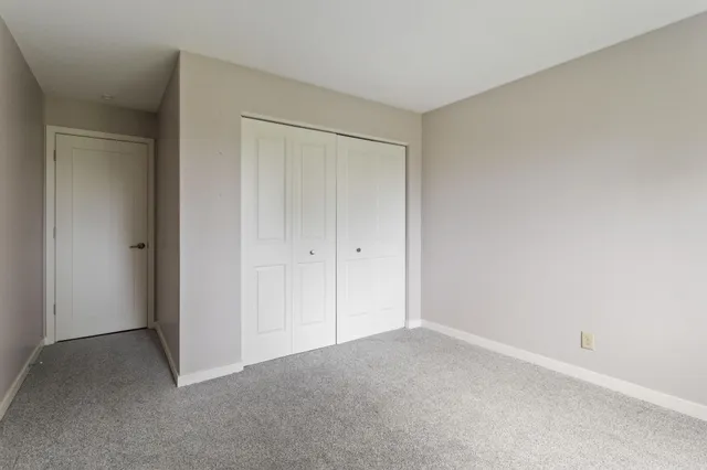 $189,900 | 35 Nathan Lane North, Unit 210, Plymouth, MN 55441