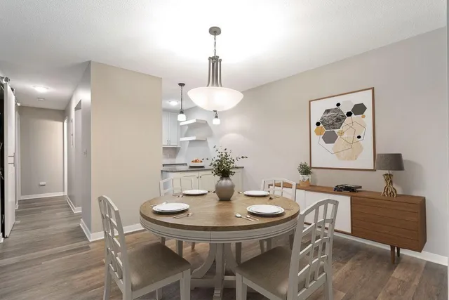 $189,900 | 35 Nathan Lane North, Unit 210, Plymouth, MN 55441