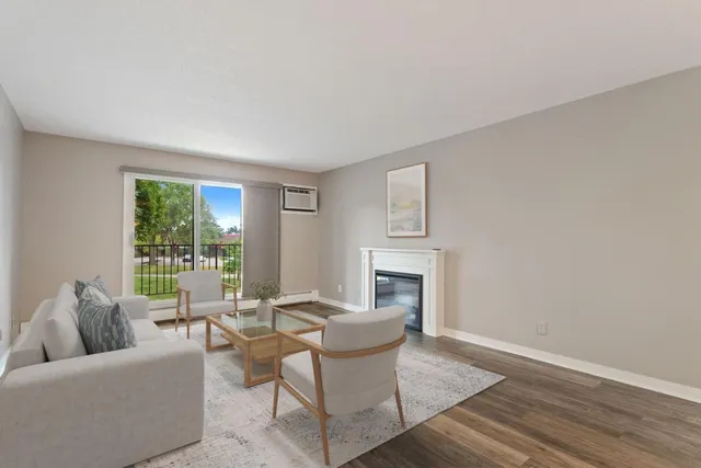 $189,900 | 35 Nathan Lane North, Unit 210, Plymouth, MN 55441