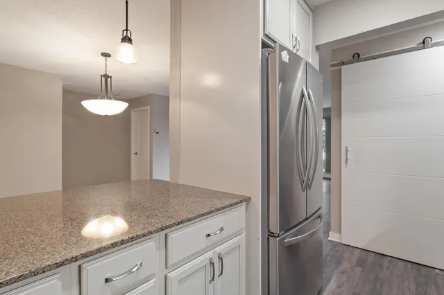 $189,900 | 35 Nathan Lane North, Unit 210, Plymouth, MN 55441