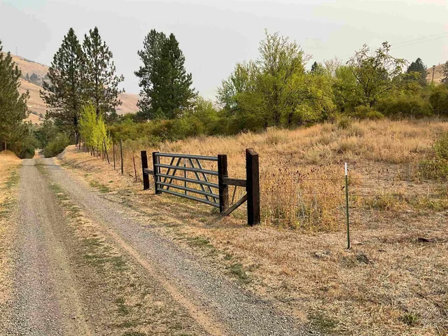 $150,000 | 13790 Cross Farm Road, Juliaetta, ID 83535