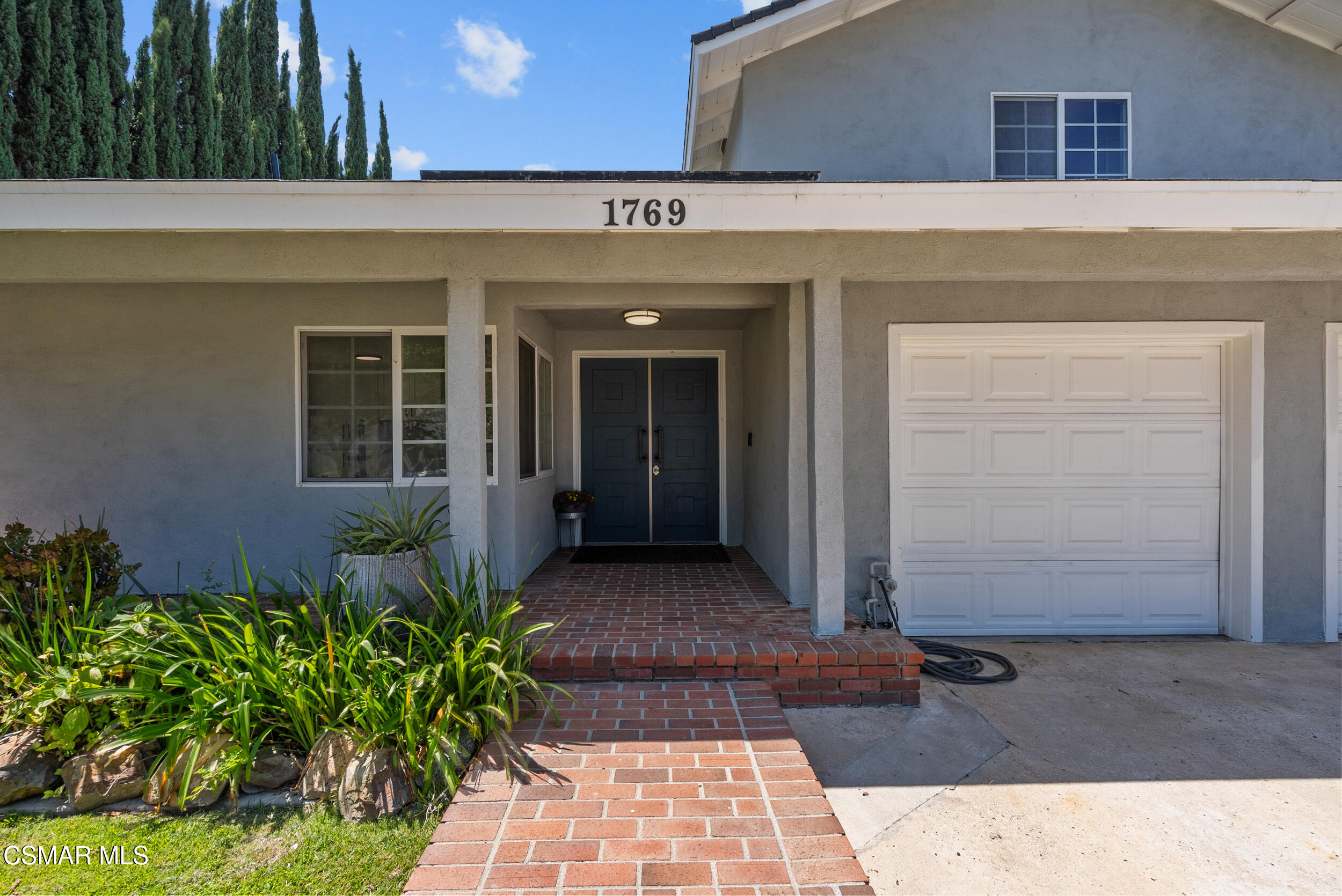 1769 Stow Street Simi Valley, CA 93063 - Photo 5 of 46 stow 1769-10
