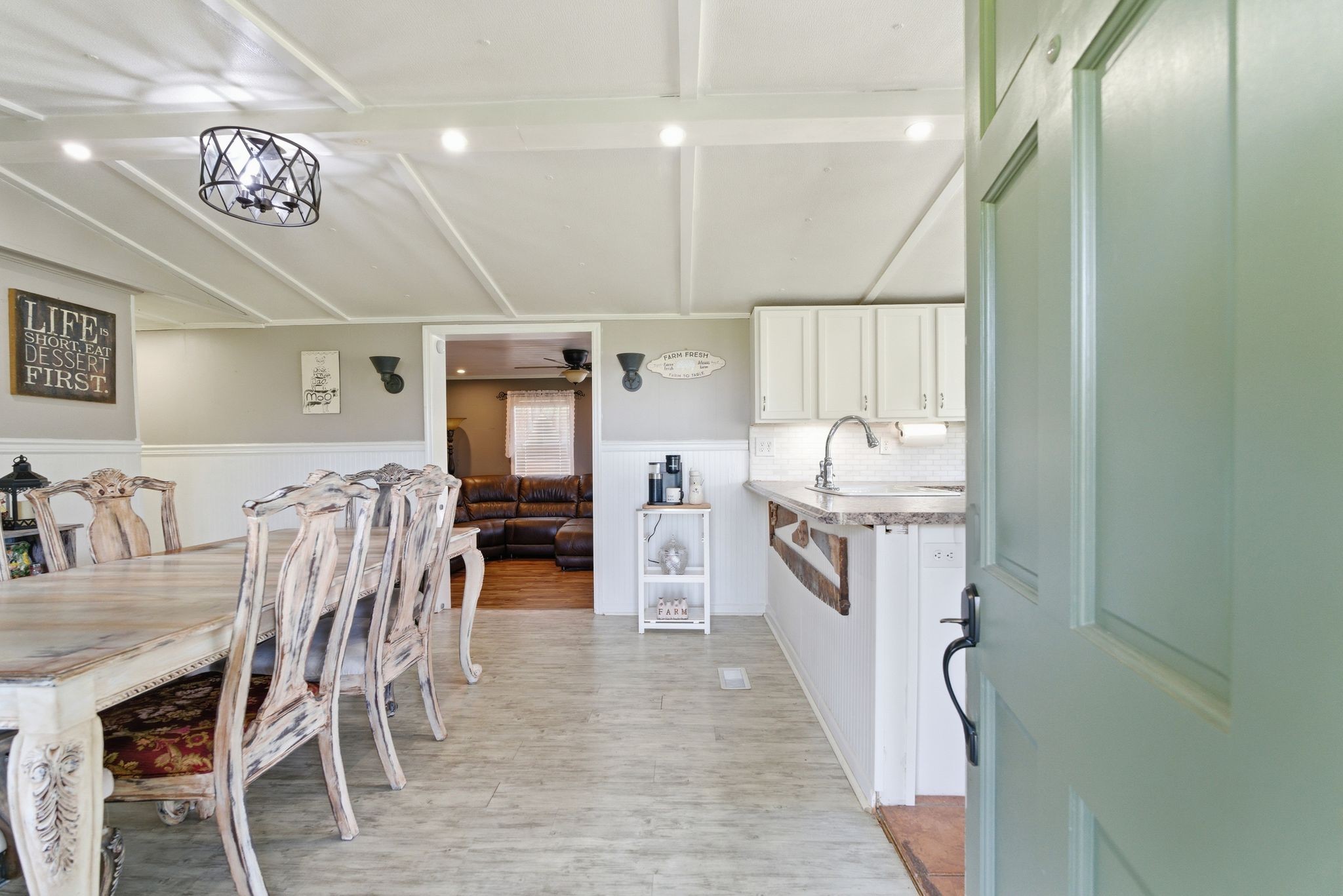 404 Logan Chapel Road Hillsboro, TN 37342 - Photo 5 of 38