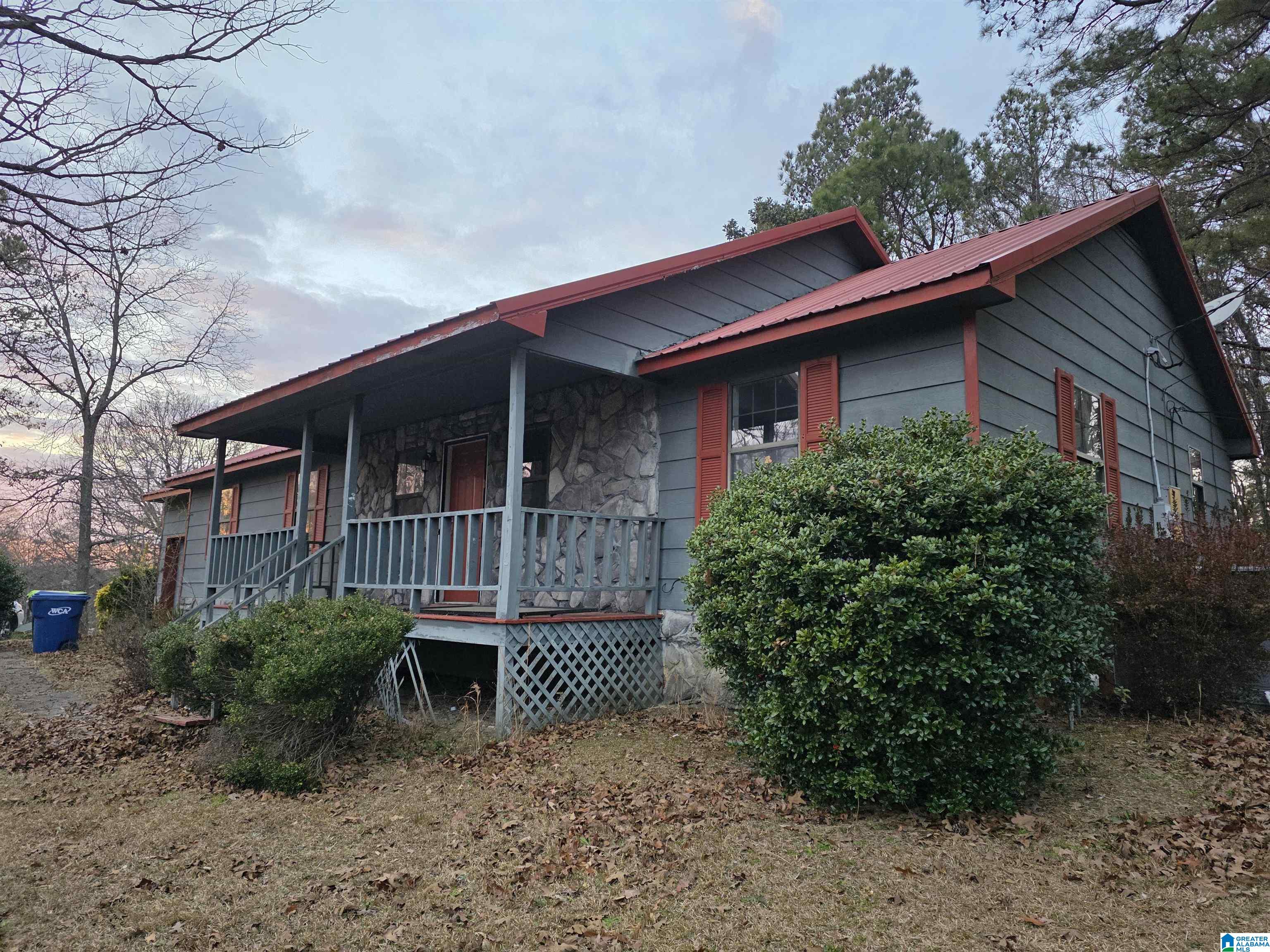 217 Davis Street Talladega, AL 35160 - Photo 3 of 25