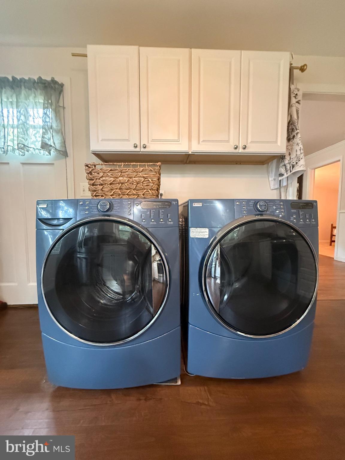 17400 Hudson Road Culpeper, VA 22701 - Photo 18 of 23 Modern laundry duo in a cozy space.