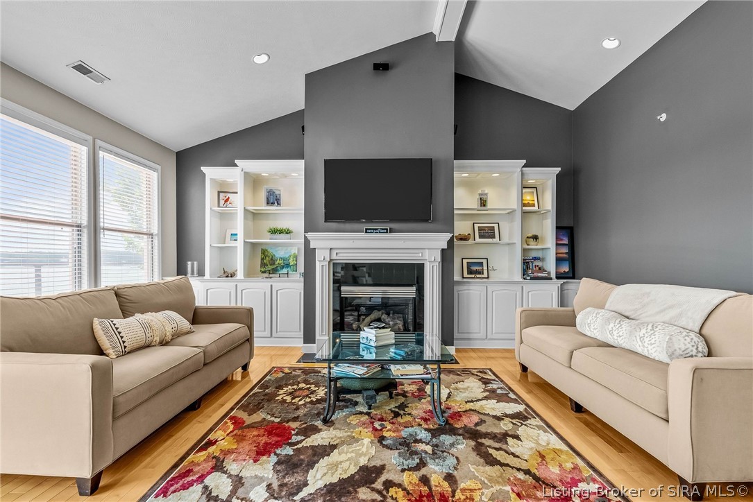 4702 Upper River Road Jeffersonville, IN 47130 - Photo 19 of 69 Great Room