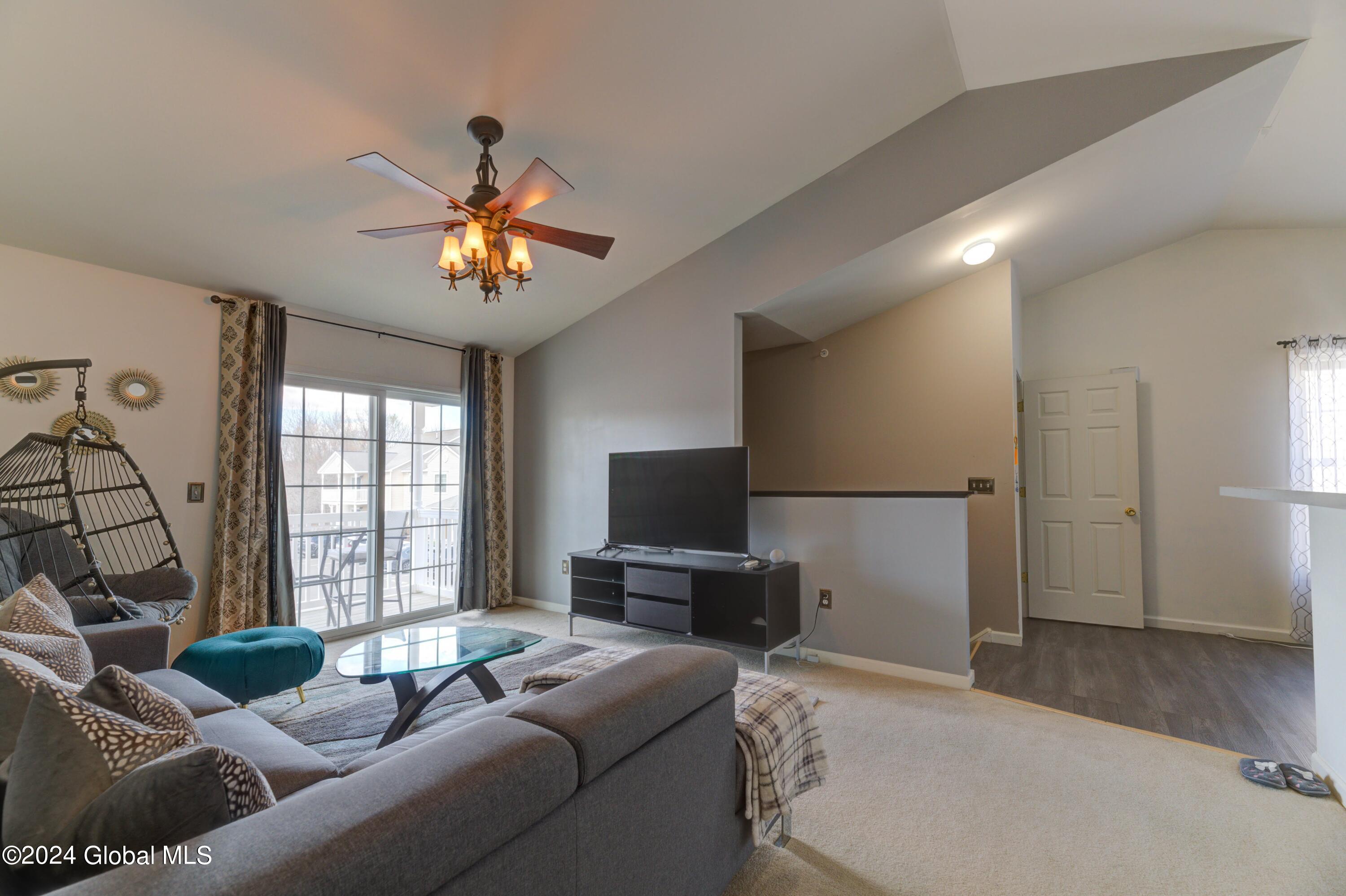 206 Cedar Run Rensselaer, NY 12144 - Photo 20 of 36 9 - CEDAR RUN