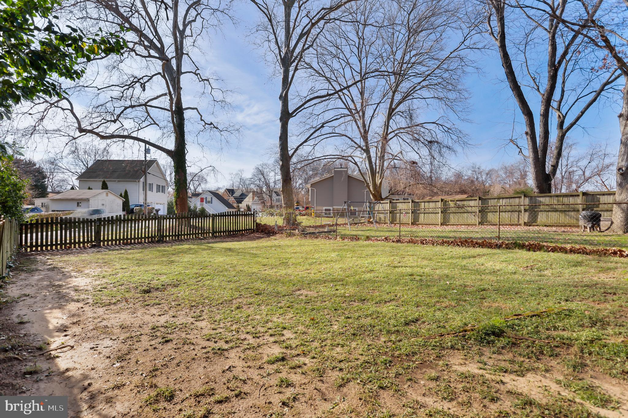 88 Bar Harbor Road Pasadena, MD 21122 - Photo 23 of 42 Backyard