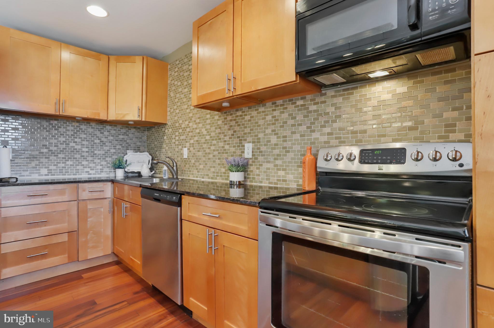 88 Bar Harbor Road Pasadena, MD 21122 - Photo 27 of 42 Kitchen