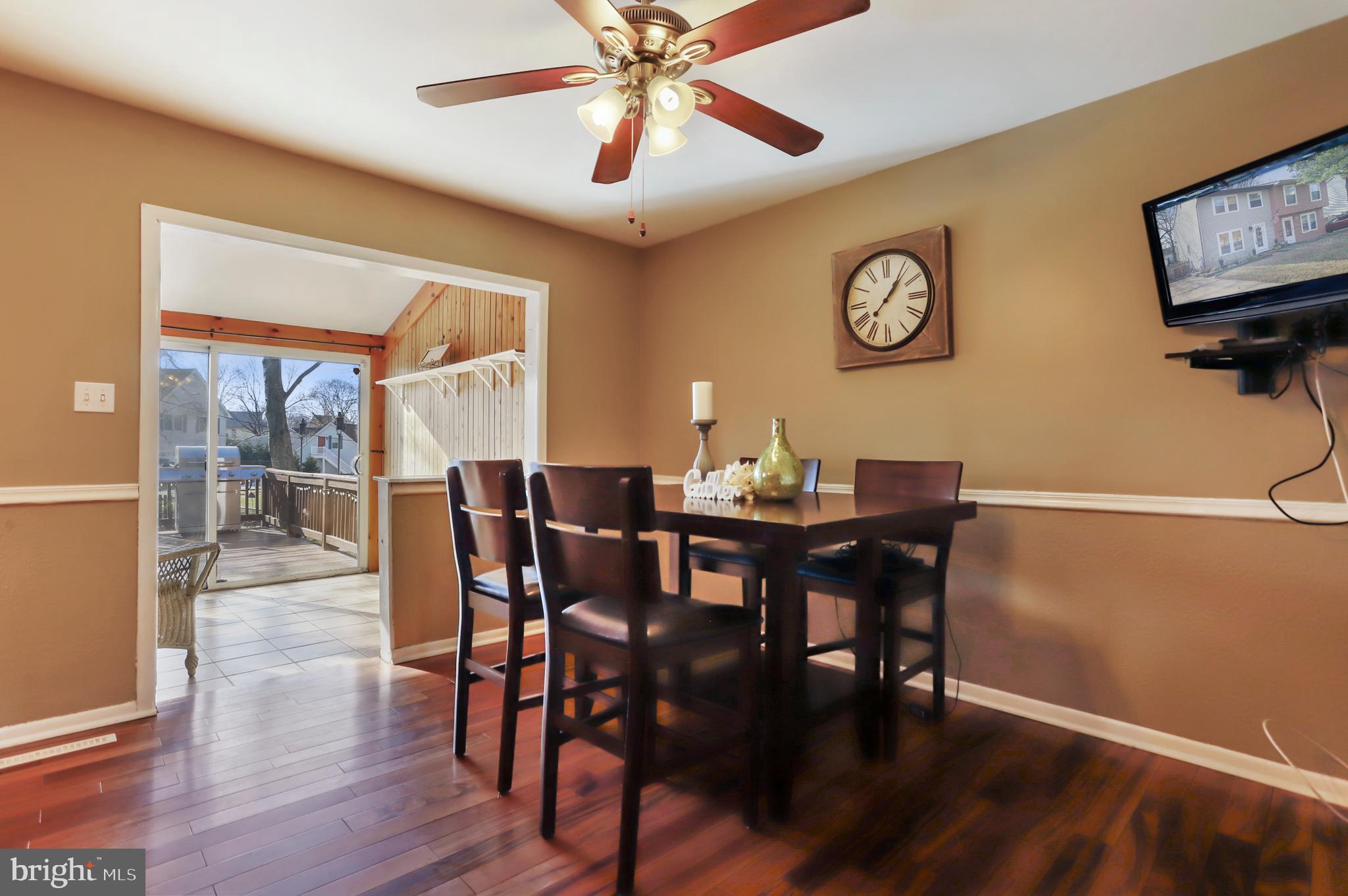 88 Bar Harbor Road Pasadena, MD 21122 - Photo 5 of 42 Dining Area