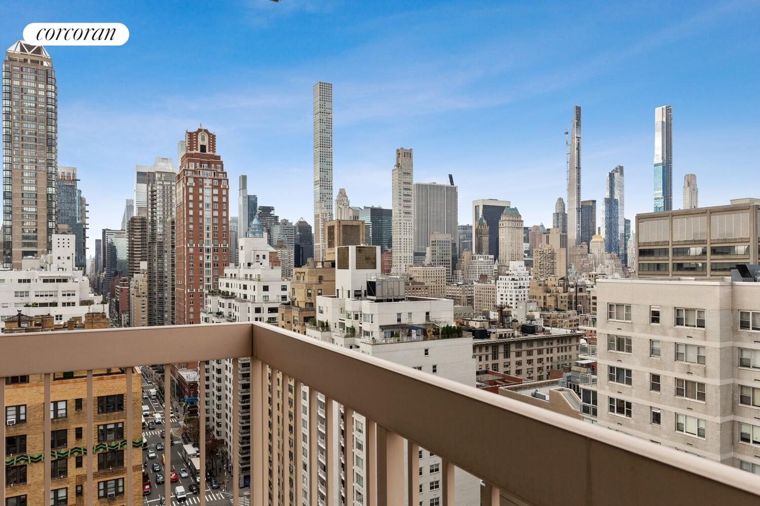 200 East 69th Street, Unit 21A Manhattan, NY 10021 - Photo 8 of 12 a view of city view