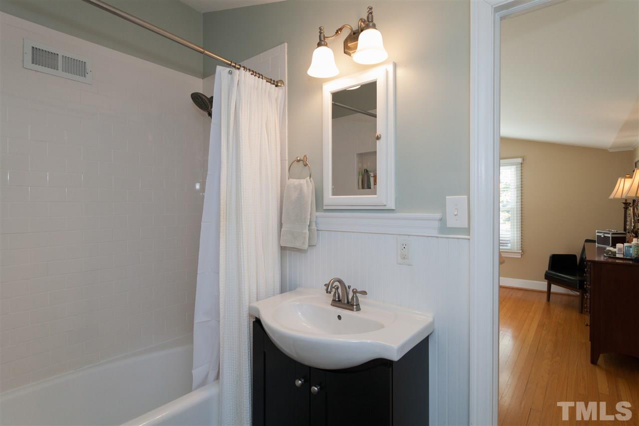 402 East Whitaker Mill Road Raleigh, NC 27608 - Photo 20 of 25