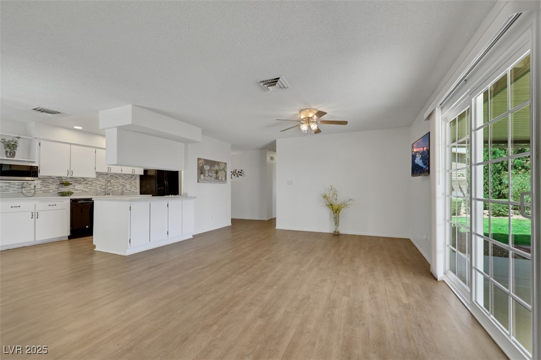 415 Emerald Circle Henderson, NV 89002 - Photo 11 of 65