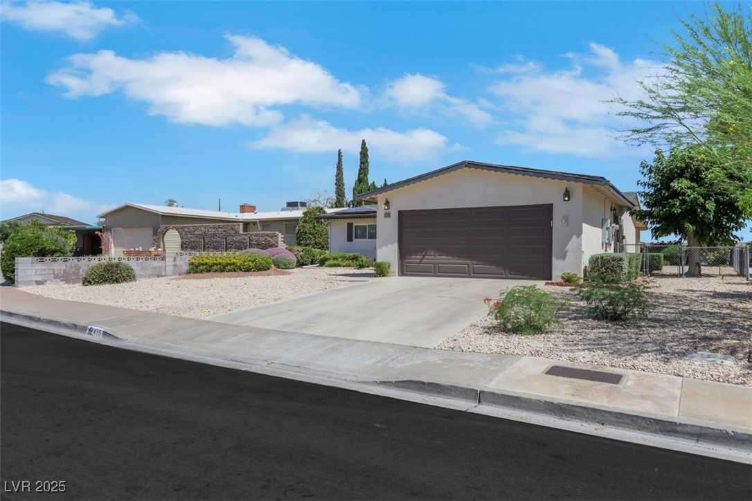 415 Emerald Circle Henderson, NV 89002 - Photo 2 of 65