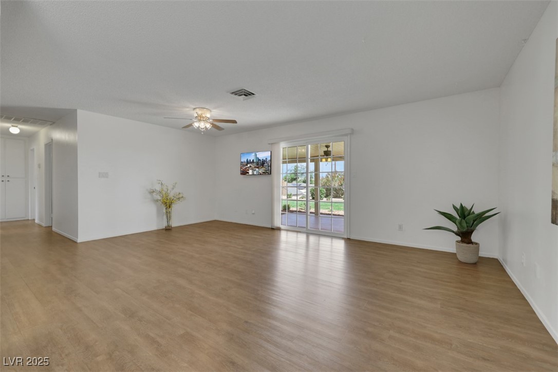 415 Emerald Circle Henderson, NV 89002 - Photo 10 of 65